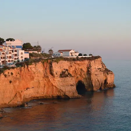 T0 Junto A De Vale Centeanes / Carvoeiro Lagoa (Algarve)