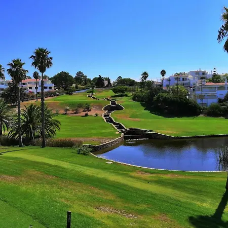 Appartement T0 Junto A De Vale Centeanes / Carvoeiro Lagoa (Algarve)