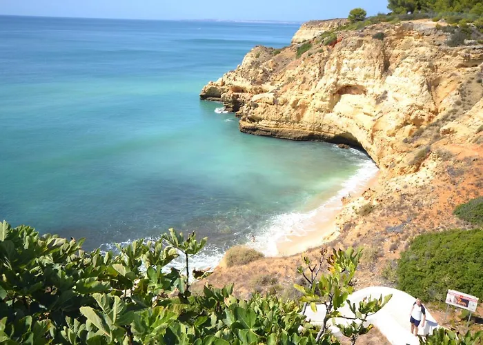 T0 Junto A De Vale Centeanes / Carvoeiro *