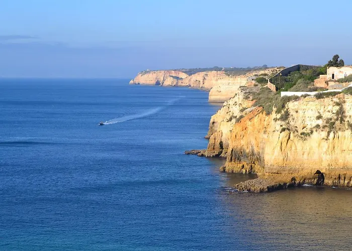 T0 Junto A De Vale Centeanes / Carvoeiro *