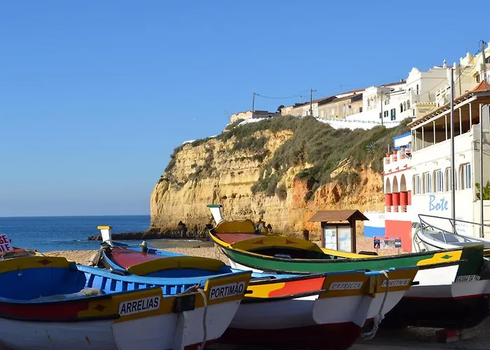 T0 Junto A De Vale Centeanes / Carvoeiro