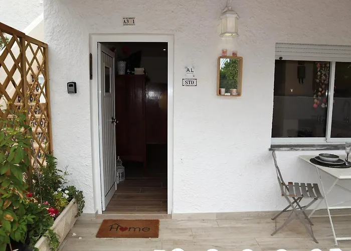 Daire T0 Junto A De Vale Centeanes / Carvoeiro *