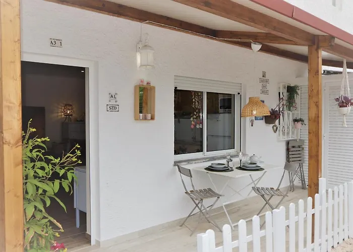 T0 Junto A De Vale Centeanes / Carvoeiro * Lagoa (Algarve)