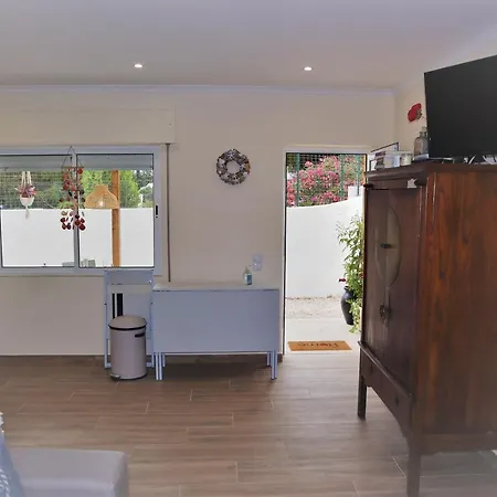 T0 Junto A De Vale Centeanes / Carvoeiro *